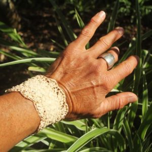 RAFFIA BRACELET